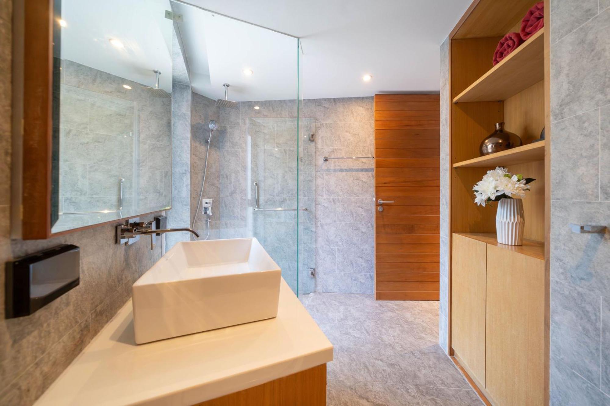 Luxury Ocean View 2br 82 In Sapphire Bay Residence, Near And Paradise * Patong