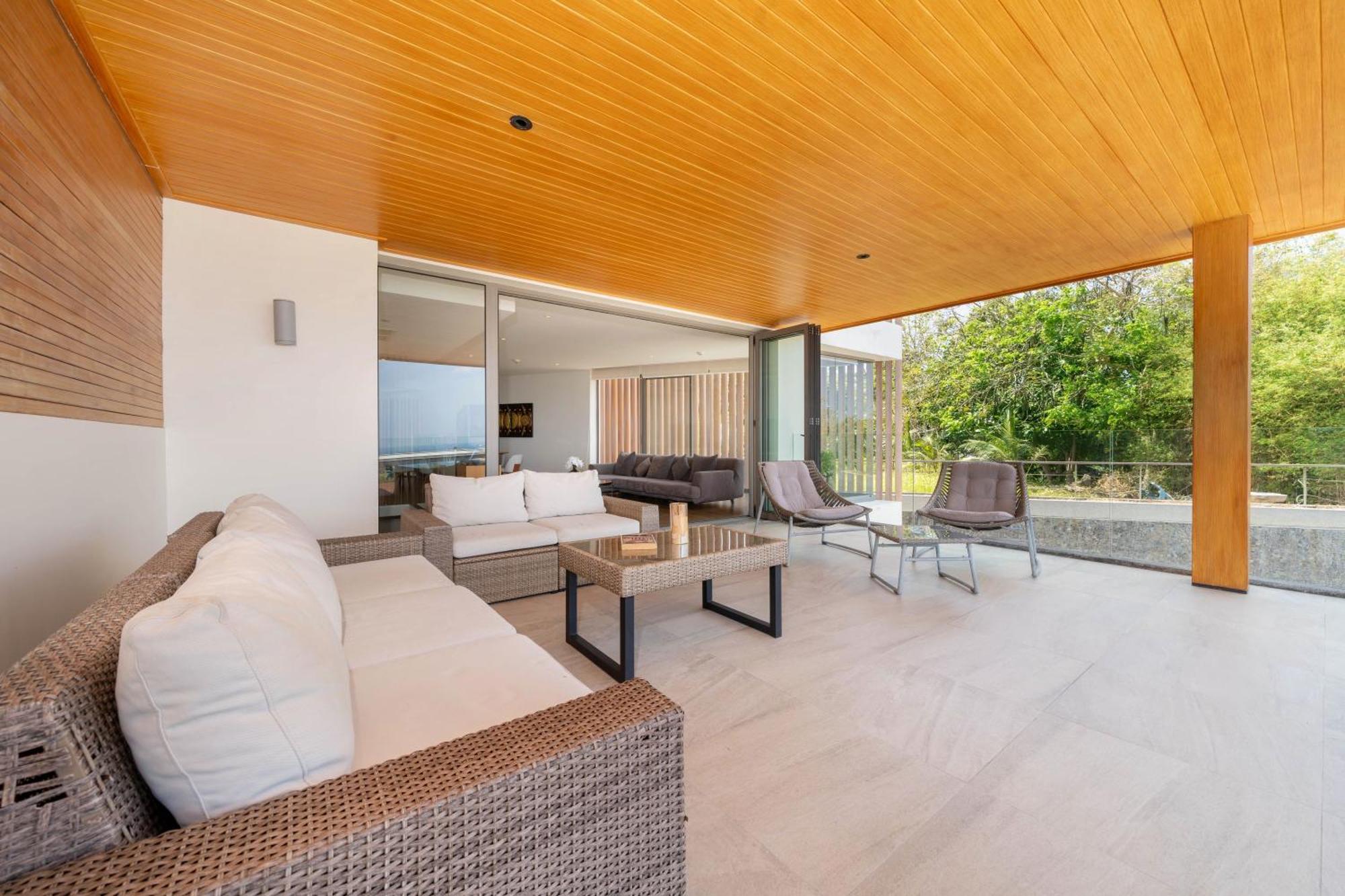 Luxury Ocean View 2br 82 In Sapphire Bay Residence, Near And Paradise *