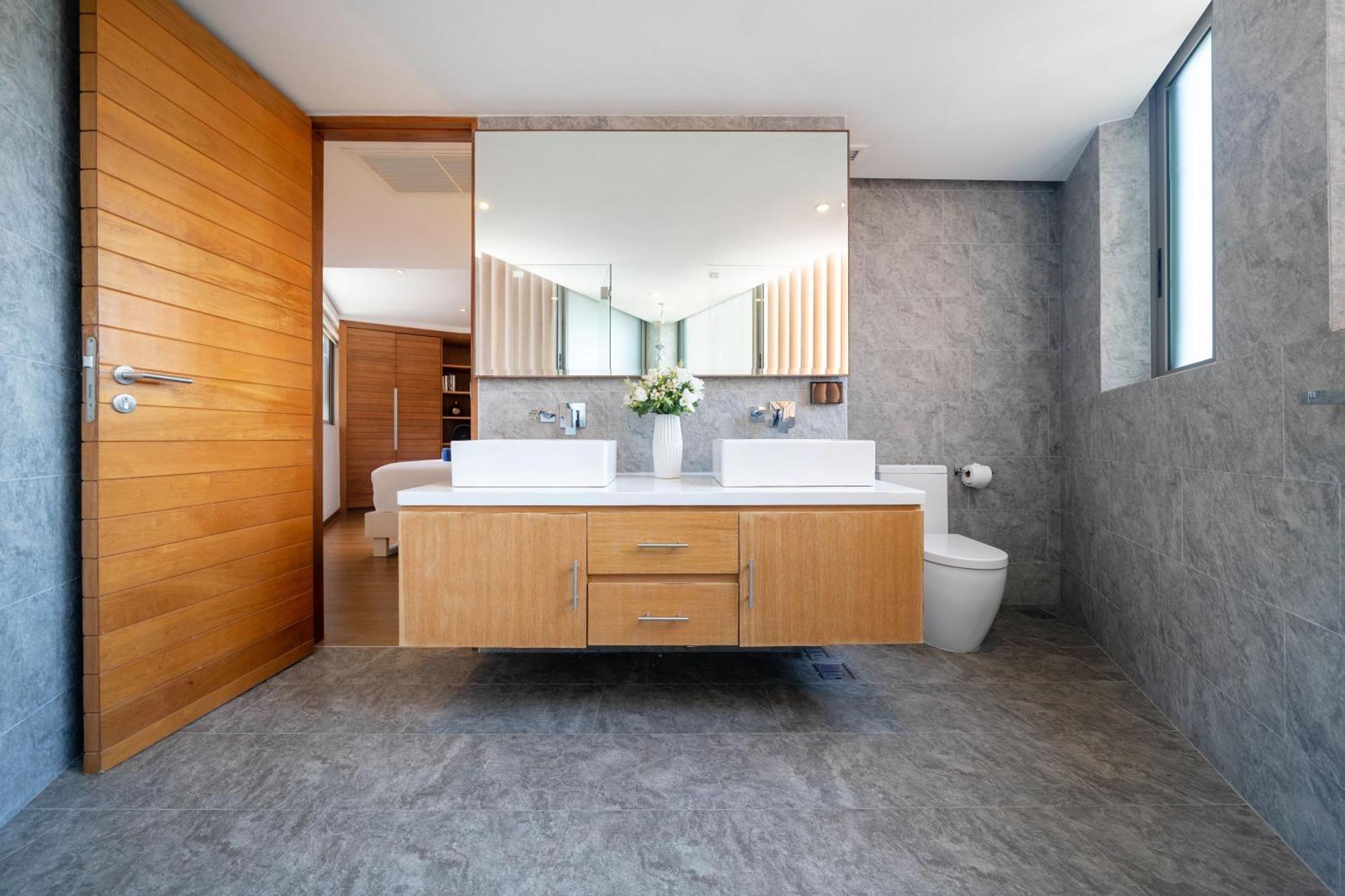 Luxury Ocean View 2br 82 In Sapphire Bay Residence, Near And Paradise Patong