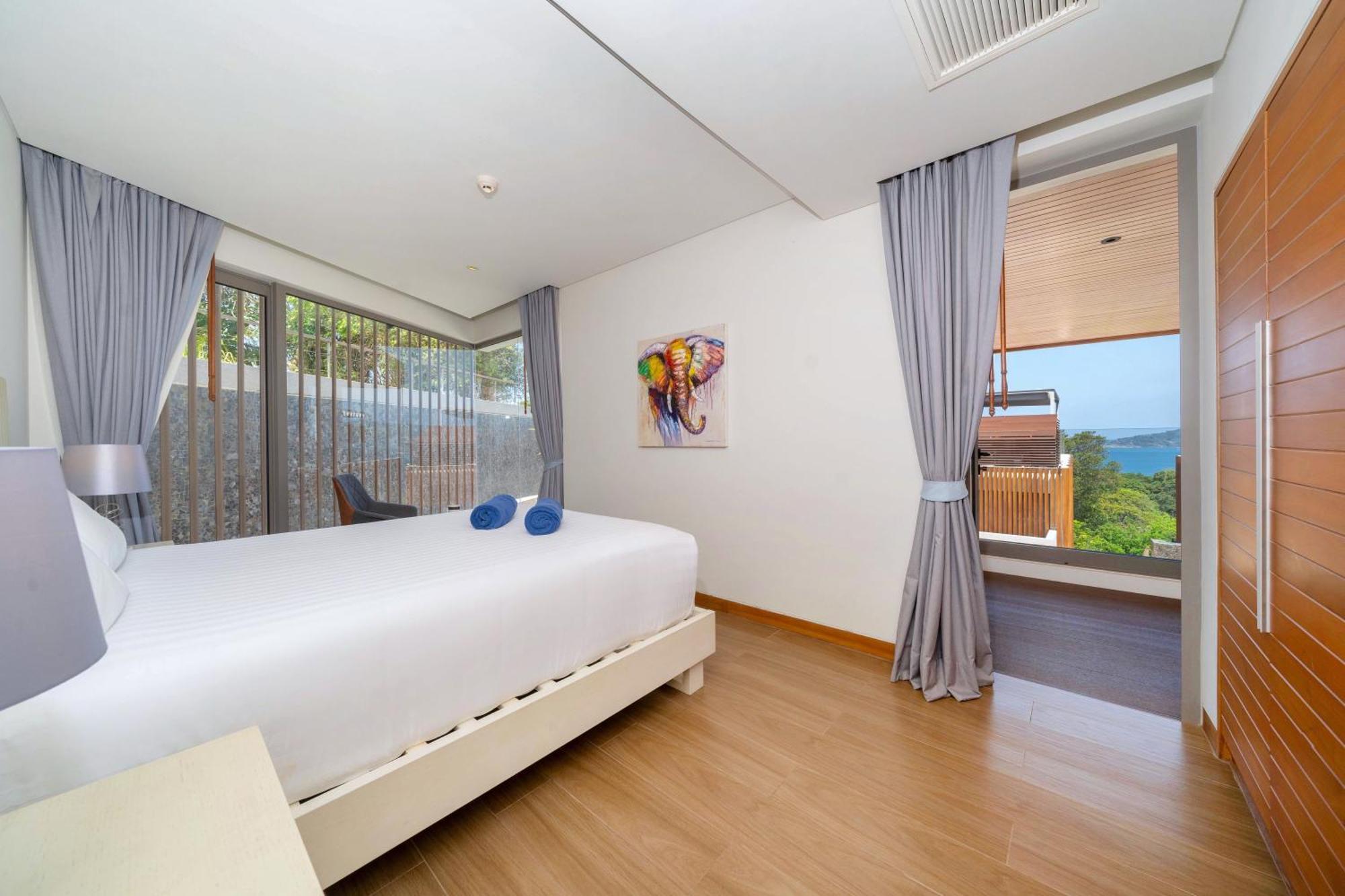 Luxury Ocean View 2br 82 In Sapphire Bay Residence, Near And Paradise